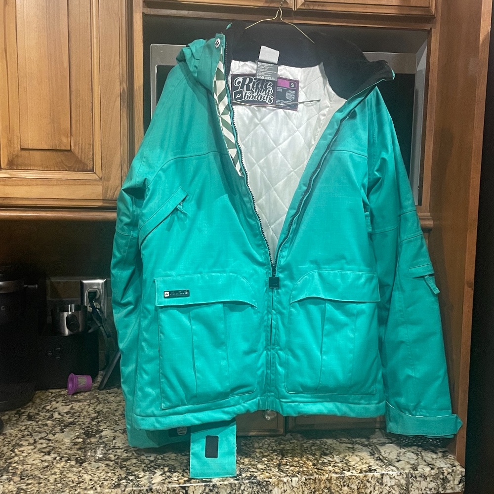 RIDE SNOWBOARDS SNOW COAT